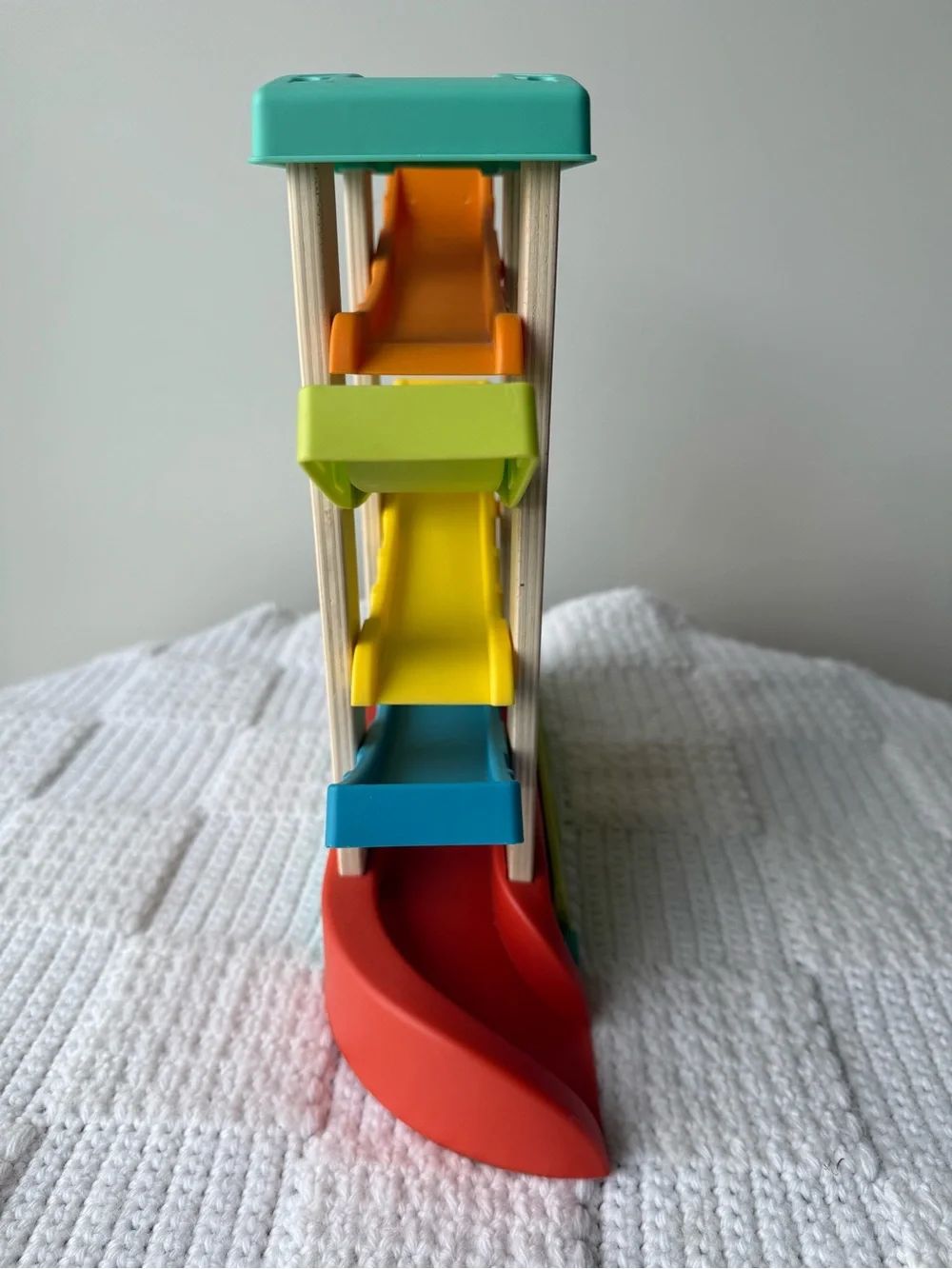 Gigglescape Wooden Race Car Ramp